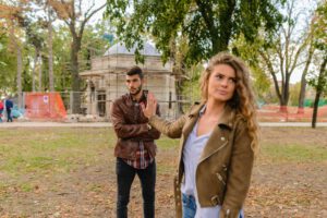 12 Relationship Red Flags That Say It’s Time to Move on