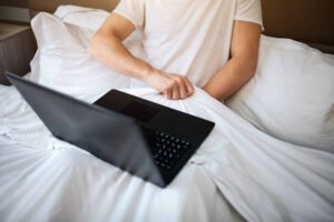 What Is Porn Addiction and How It’s Treated?